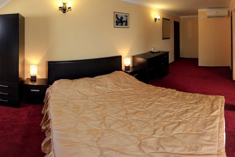 La Storia Guest House 피테슈티 외부 사진