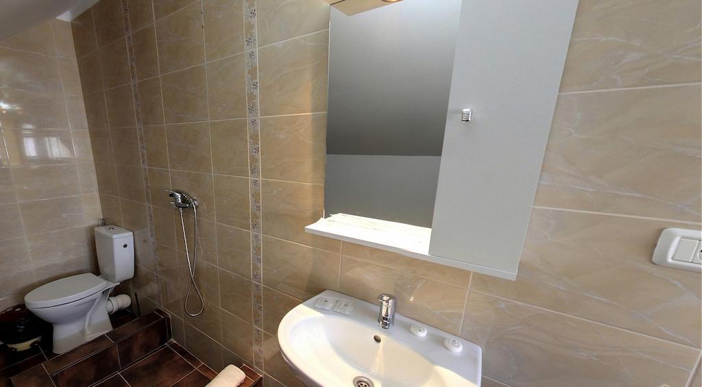 La Storia Guest House 피테슈티 객실 사진